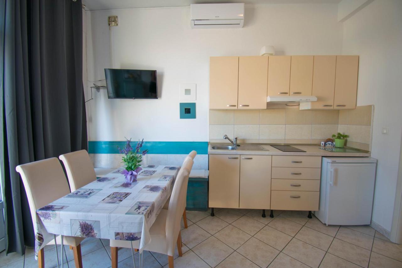 Family Apartment Manuela - Башка-Вода Екстер'єр фото