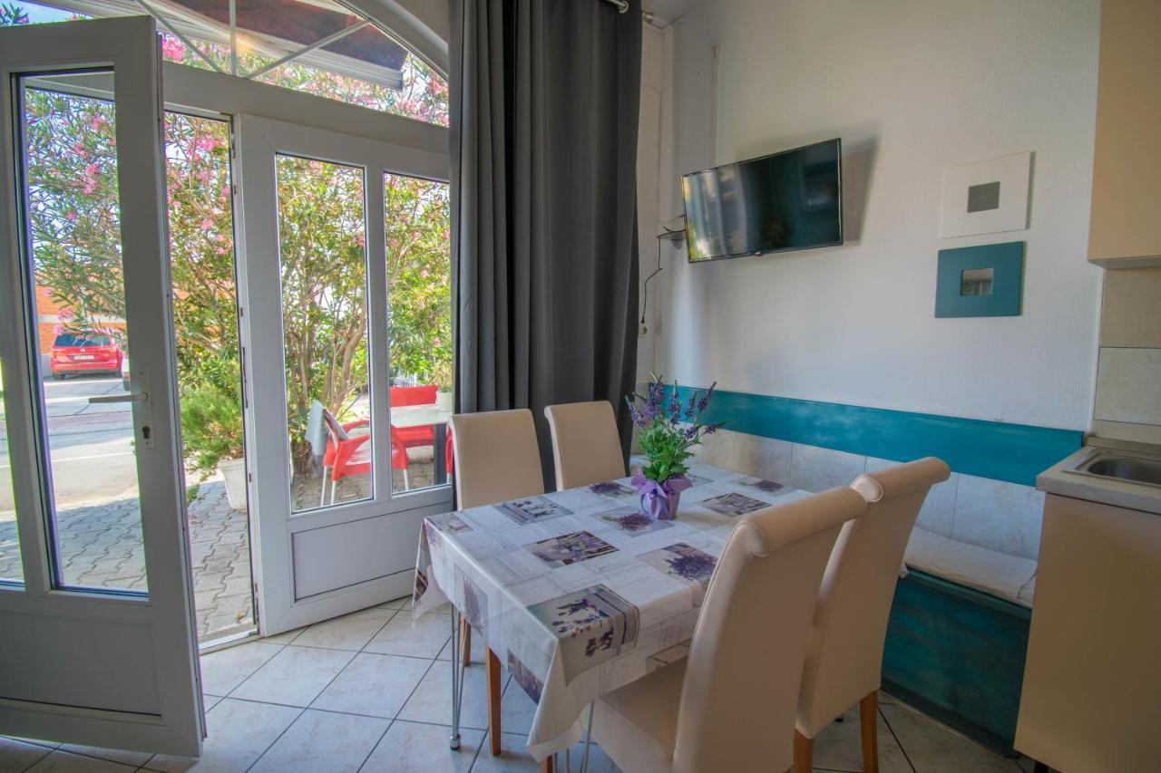 Family Apartment Manuela - Башка-Вода Екстер'єр фото